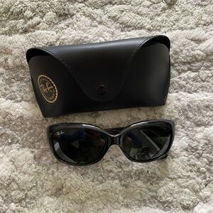 RAY BAN Jackie Ohh Sunglasses